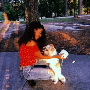 Meet your Posher, Valerie